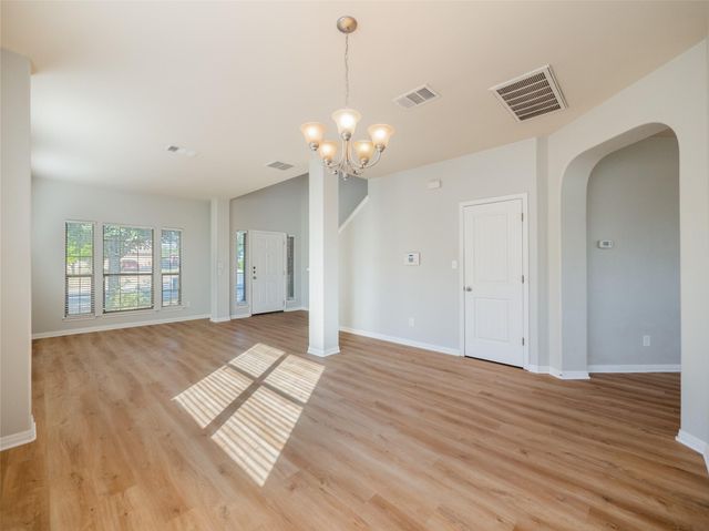 226 Vallecito DR, Georgetown, TX 78626