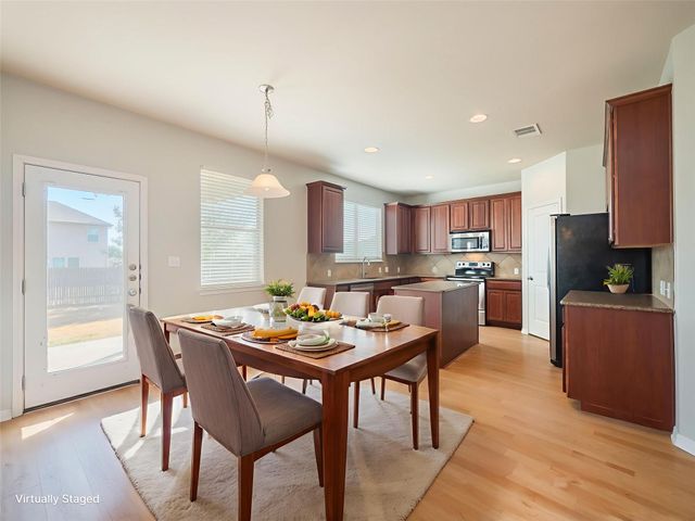 226 Vallecito DR, Georgetown, TX 78626