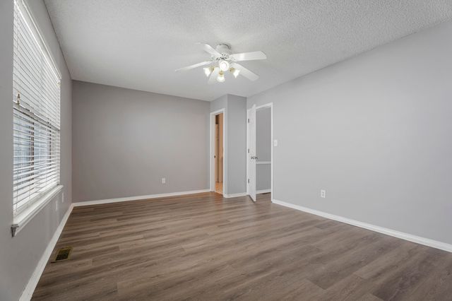 241 Anchor Road, Grove, OK 74344