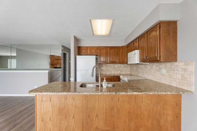 241 Anchor Road, Grove, OK 74344