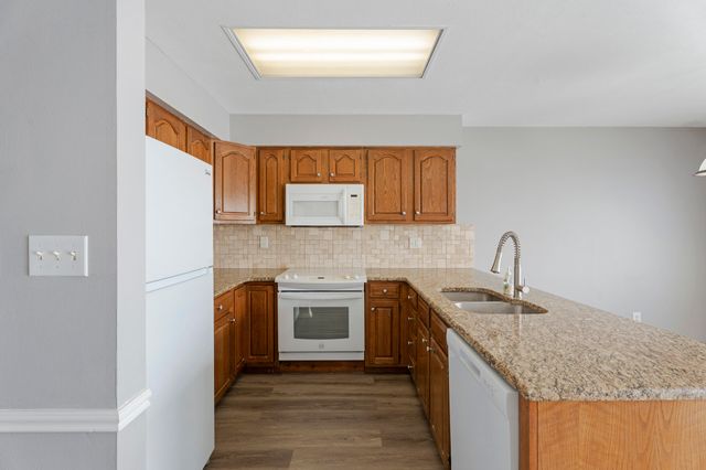 241 Anchor Road, Grove, OK 74344