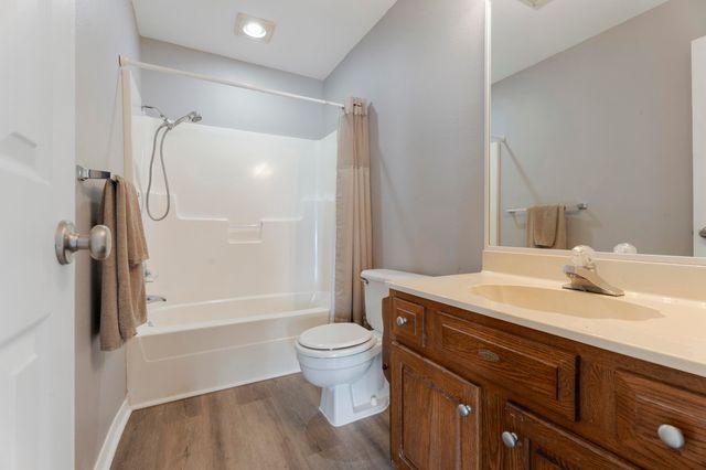 241 Anchor Road, Grove, OK 74344