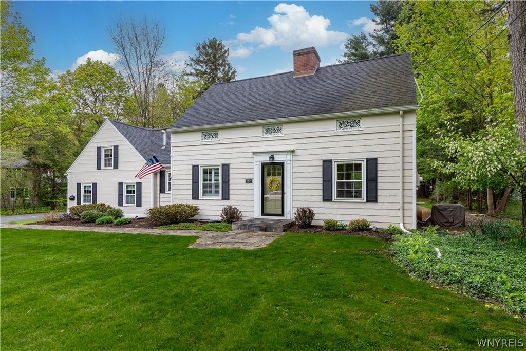 4379 Freeman Road, Orchard Park, NY 14127