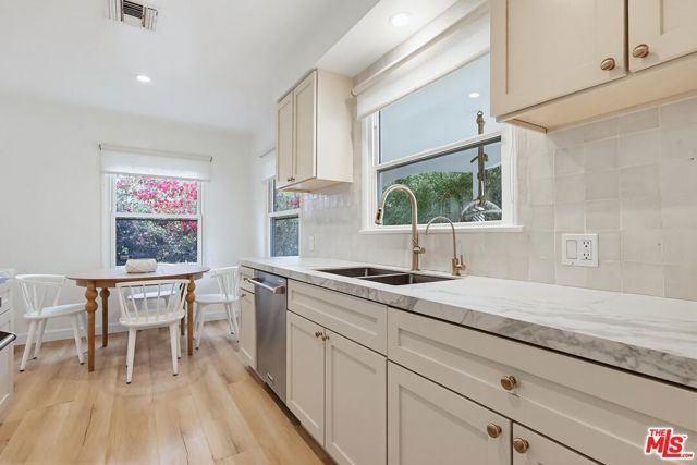 12836 Waddell Street, Valley Village, CA 91607