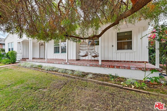12836 Waddell Street, Valley Village, CA 91607