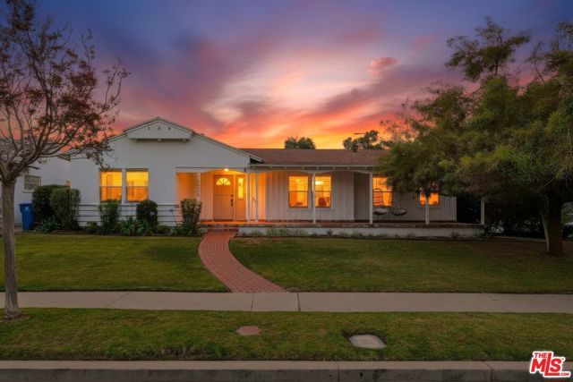 12836 Waddell Street, Valley Village, CA 91607