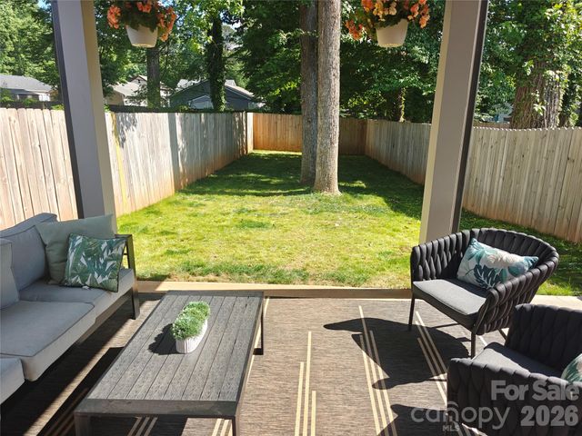831 Mcarthur Avenue, Charlotte, NC 28206