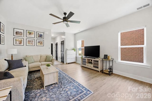 831 Mcarthur Avenue, Charlotte, NC 28206