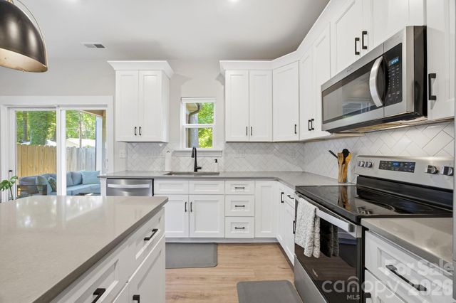 831 Mcarthur Avenue, Charlotte, NC 28206