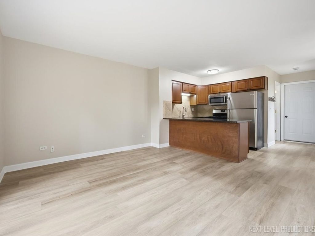 27W113 Cooley Avenue, Winfield, IL 60190 — photo 5