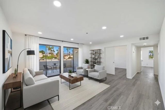 200 E Racquet Club 72, Palm Springs, CA 92262