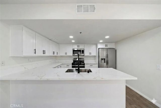 200 E Racquet Club 72, Palm Springs, CA 92262