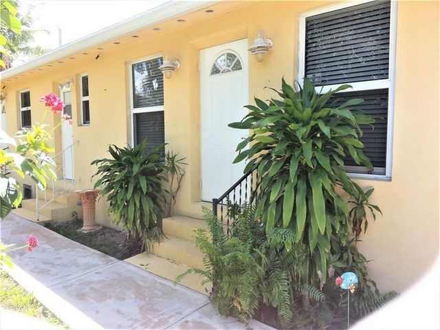 1123 N 17th Avenue, Hollywood, FL 33020