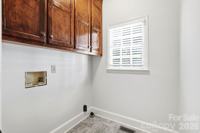 7000 Hollow Oak Drive, Mint Hill, NC 28227