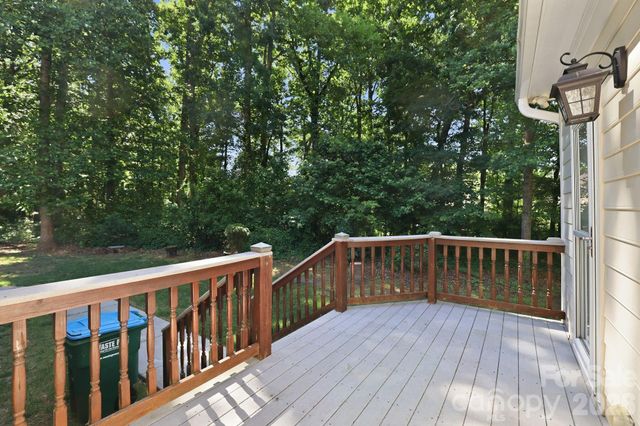 7000 Hollow Oak Drive, Mint Hill, NC 28227
