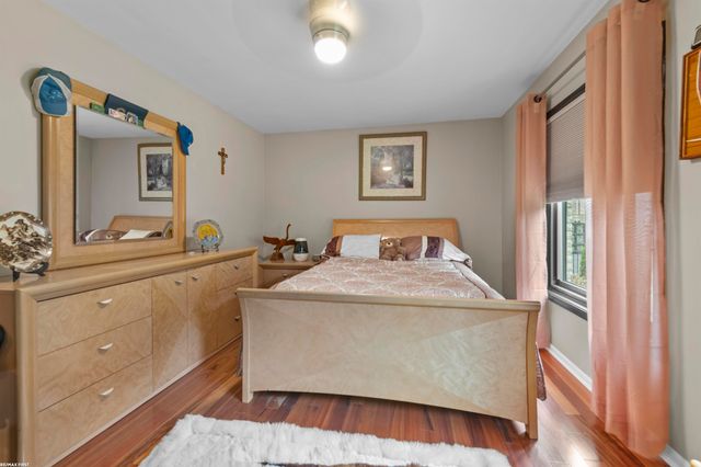 6910 Montgomery Drive, Shelby Twp, MI 48316