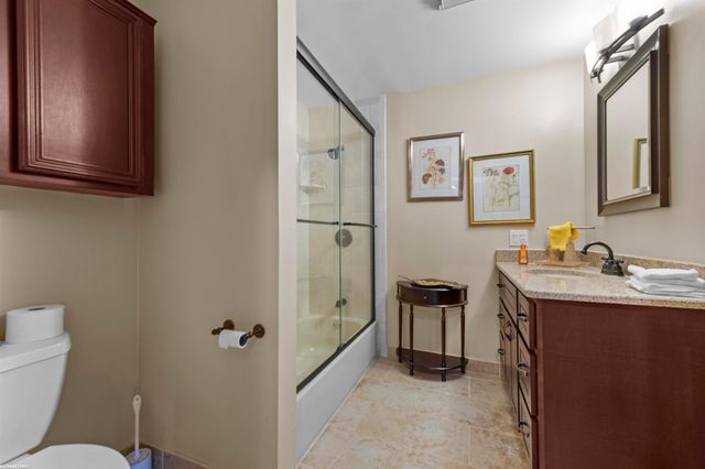 6910 Montgomery Drive, Shelby Twp, MI 48316