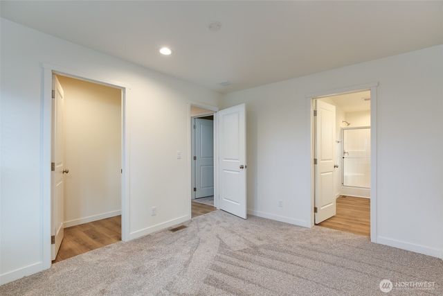 390 Ledgewood Beach Road, Coupeville, WA 98239