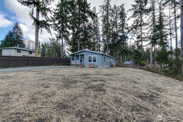 390 Ledgewood Beach Road, Coupeville, WA 98239