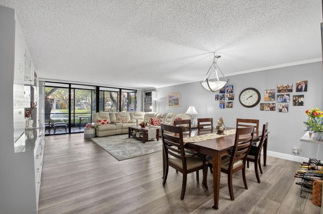 11135 Green Lake Drive 102, Boynton Beach, FL 33437