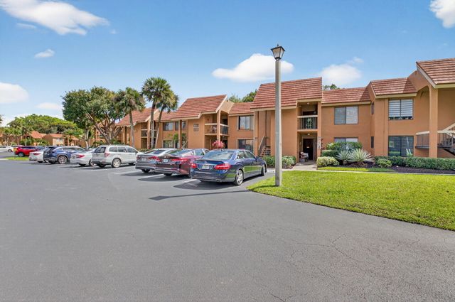 11135 Green Lake Drive 102, Boynton Beach, FL 33437