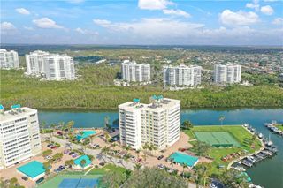 25 Bluebill AVE A201, Naples, FL 34108