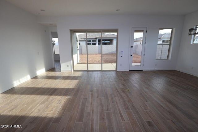 2911 E COLD PRESS Drive, San Tan Valley, AZ 85140