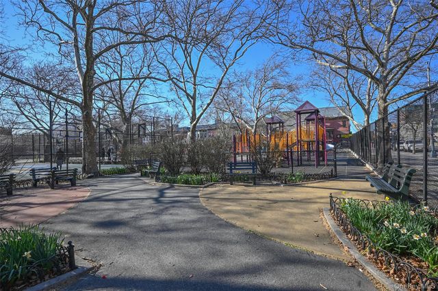 475 Madison Street, Brooklyn, NY 11221