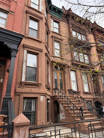 475 Madison Street, Brooklyn, NY 11221