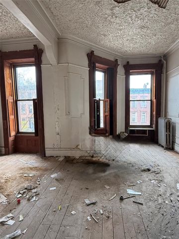 475 Madison Street, Brooklyn, NY 11221