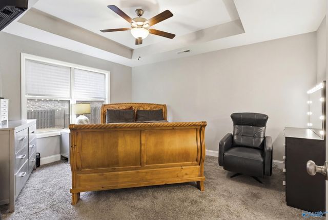 2644 NW Ajs Arbor Drive, Huntsville, AL 35810