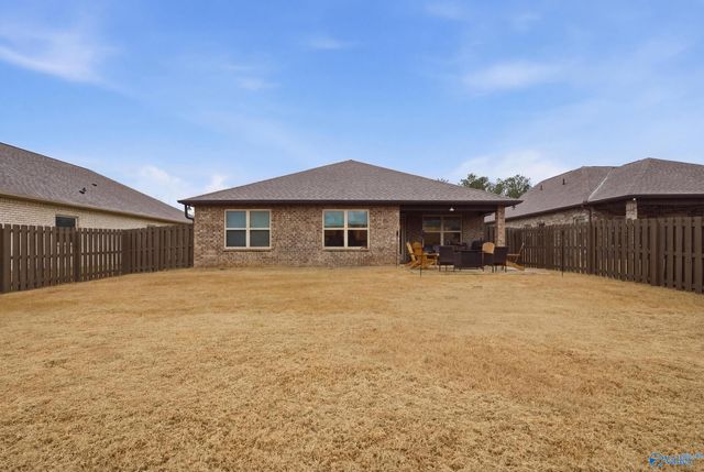 2644 NW Ajs Arbor Drive, Huntsville, AL 35810