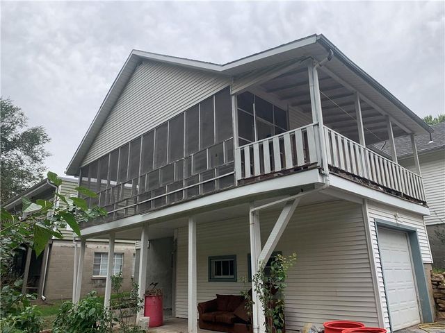 2306 Circle Drive, St Joseph, MO 64505