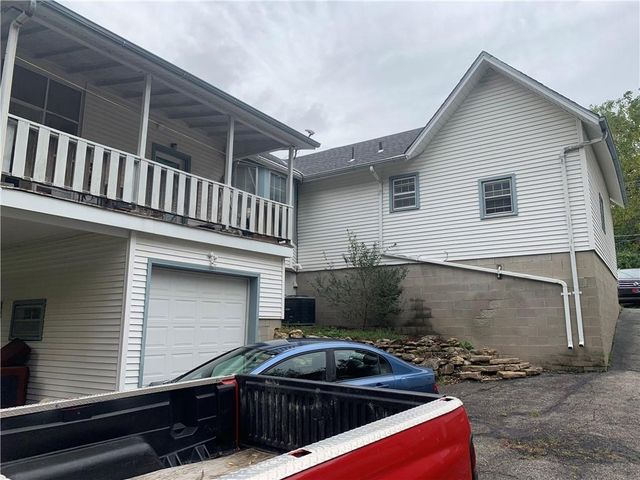 2306 Circle Drive, St Joseph, MO 64505