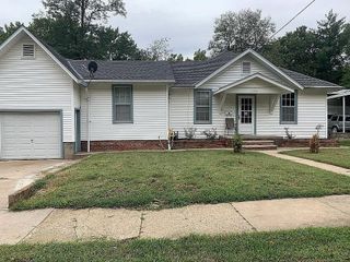 2306 Circle Drive, St Joseph, MO 64505