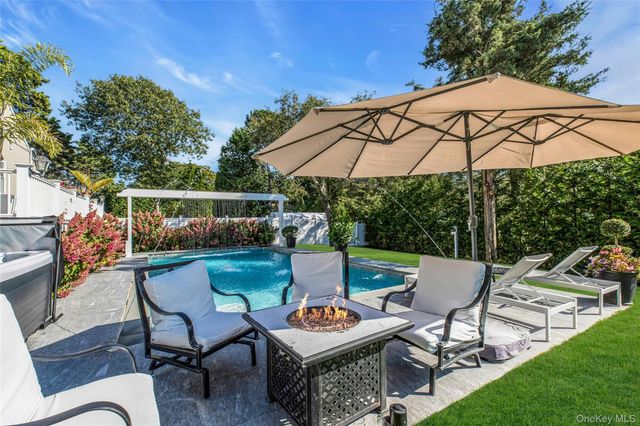 35 Grant Boulevard, Hampton Bays, NY 11946