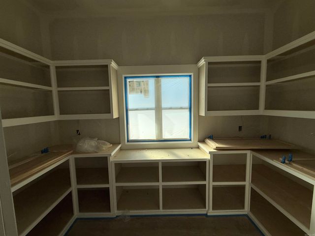 27 Ules Watson Drive, Greenbrier, AR 72058