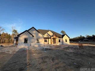 27 Ules Watson Drive, Greenbrier, AR 72058