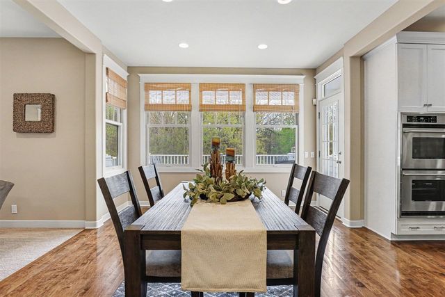 1670 Flowers Crossing Drive, Grand Rapids, MI 49525