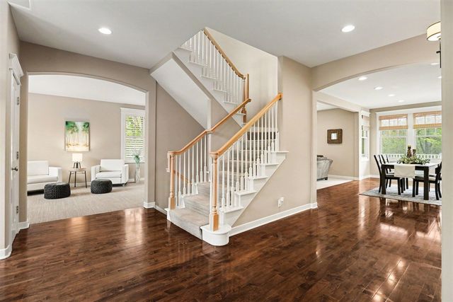 1670 Flowers Crossing Drive, Grand Rapids, MI 49525