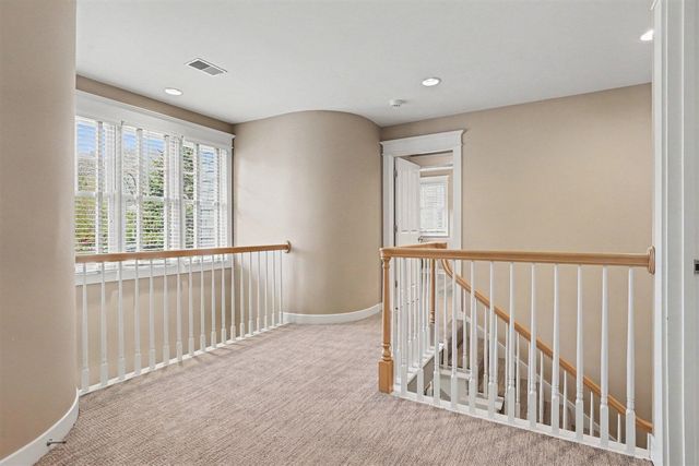 1670 Flowers Crossing Drive, Grand Rapids, MI 49525