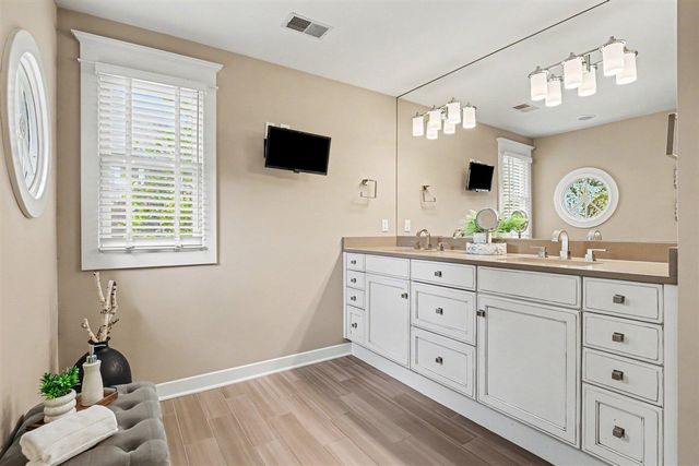 1670 Flowers Crossing Drive, Grand Rapids, MI 49525