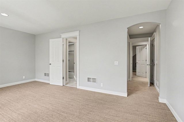 1670 Flowers Crossing Drive, Grand Rapids, MI 49525