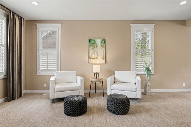 1670 Flowers Crossing Drive, Grand Rapids, MI 49525