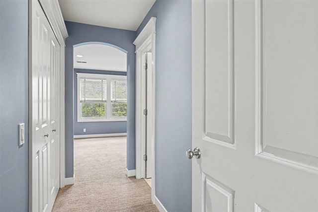 1670 Flowers Crossing Drive, Grand Rapids, MI 49525