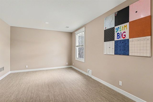 1670 Flowers Crossing Drive, Grand Rapids, MI 49525