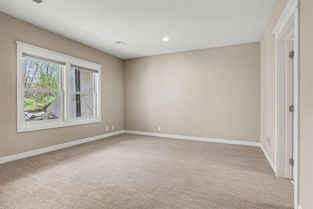 1670 Flowers Crossing Drive, Grand Rapids, MI 49525