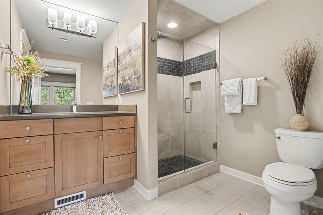 1670 Flowers Crossing Drive, Grand Rapids, MI 49525