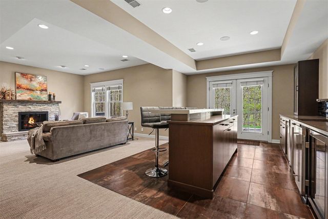 1670 Flowers Crossing Drive, Grand Rapids, MI 49525