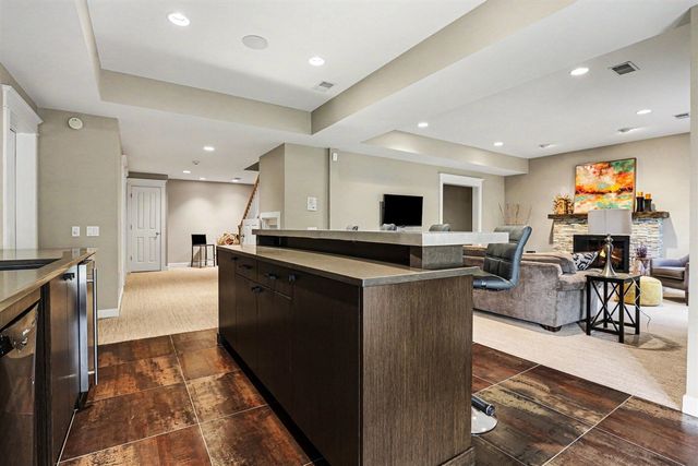 1670 Flowers Crossing Drive, Grand Rapids, MI 49525